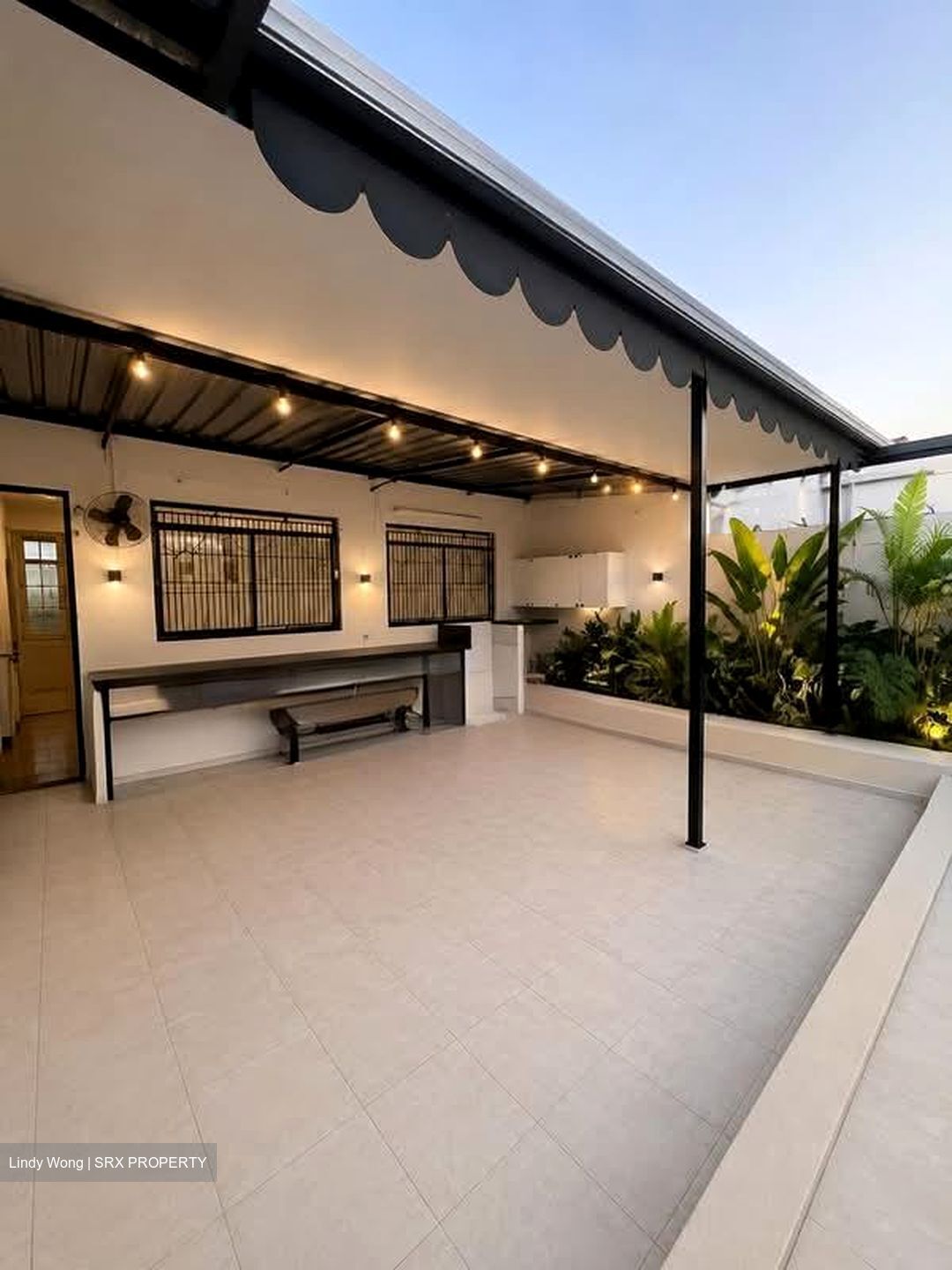 Opera Estate (D15), Terrace #571695441